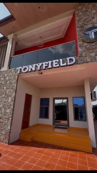TonyField Guesthouse