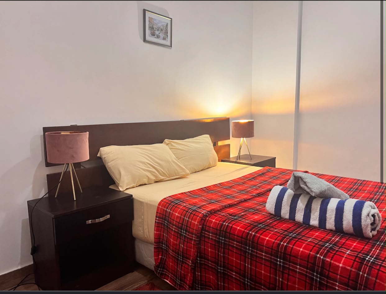 Urban Chic 1-Bed Flat